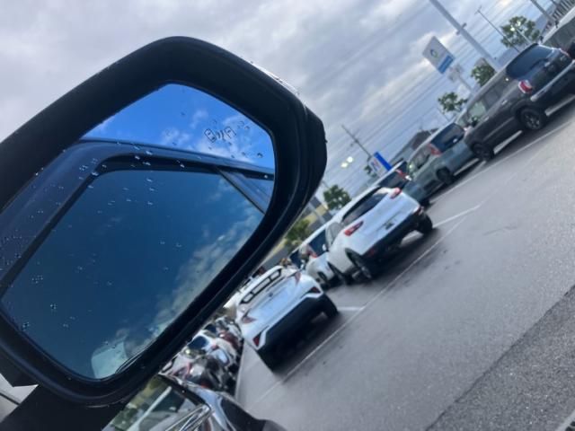 TOYOTA VOXY HYBRID 2022