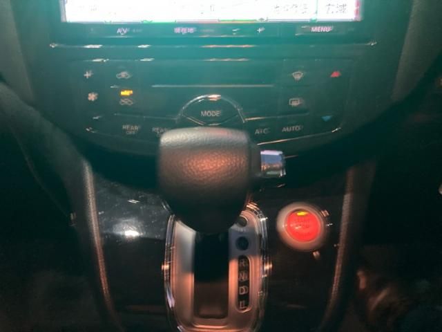 NISSAN SERENA  S-HYBRID 2013