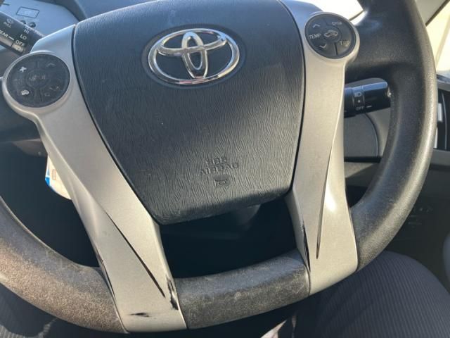 TOYOTA PRIUS 2012