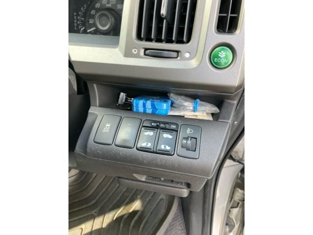 HONDA STEPWAGON 2013