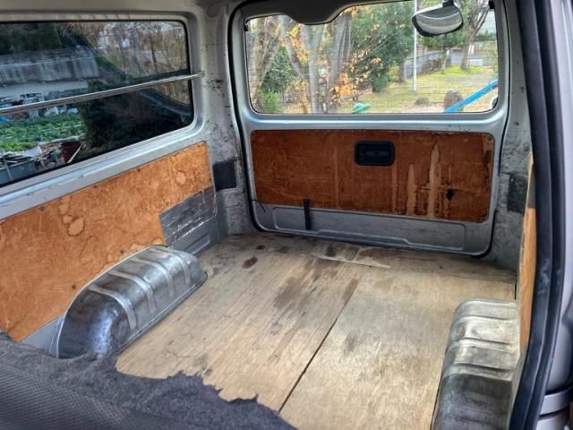 TOYOTA HIACE van 2WD 2011