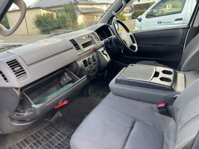 TOYOTA HIACE van 2WD 2011