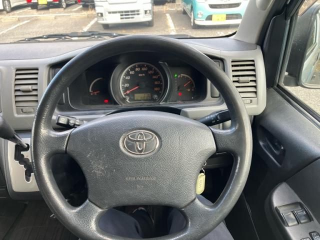 TOYOTA HIACE van 2WD 2011