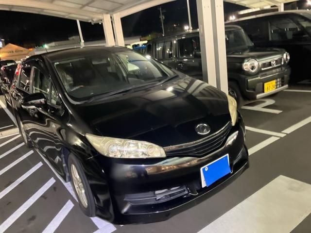 TOYOTA WISH 2009