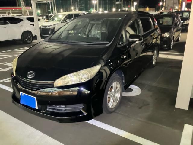 TOYOTA WISH 2009