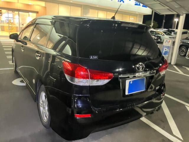 TOYOTA WISH 2009