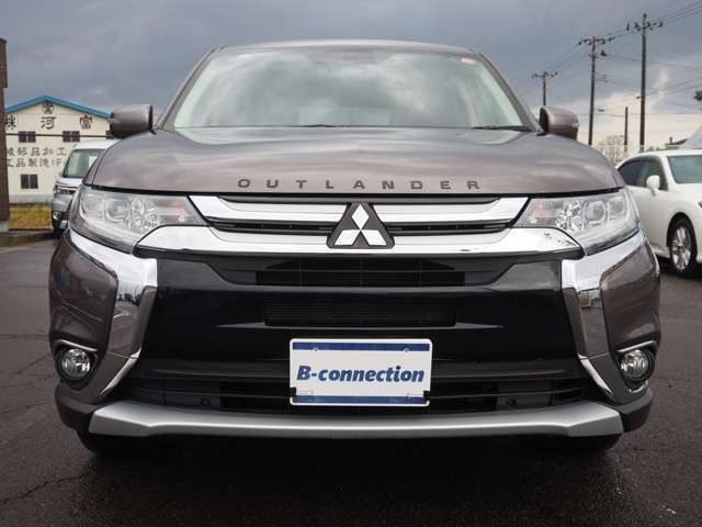 MITSUBISHI OUTLANDER 4WD 2016