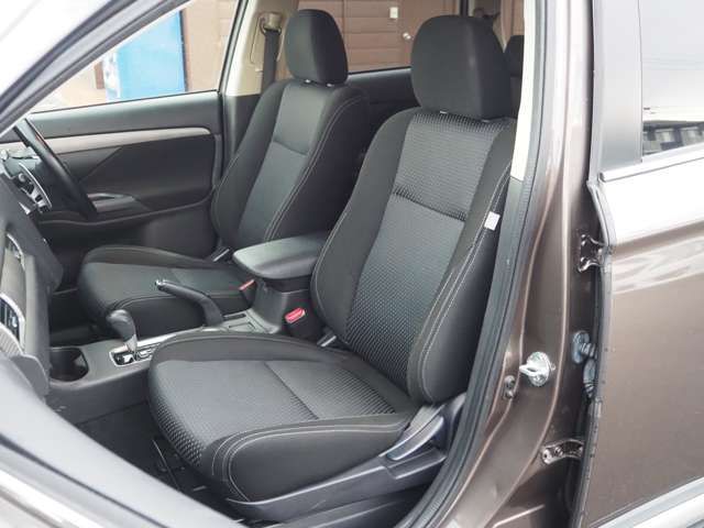 MITSUBISHI OUTLANDER 4WD 2016