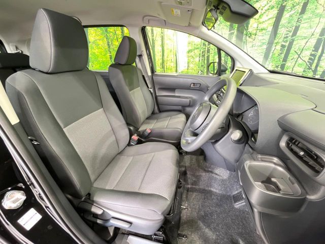 TOYOTA SIENTA HYBRID 2025