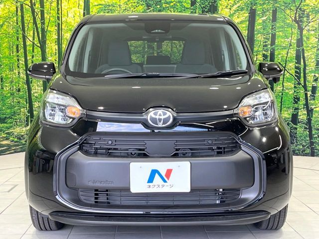 TOYOTA SIENTA HYBRID 2025