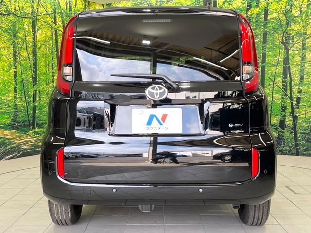 TOYOTA SIENTA HYBRID 2025