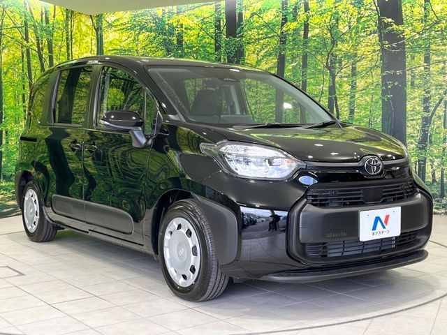 TOYOTA SIENTA HYBRID 2025