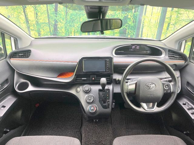 TOYOTA SIENTA 2018