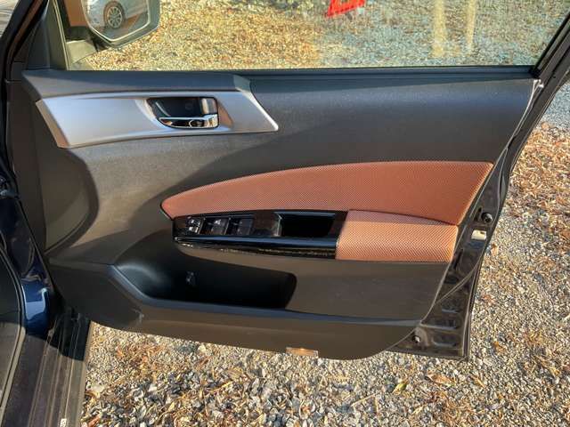 SUBARU EXIGA CROSSOVER 7 2016