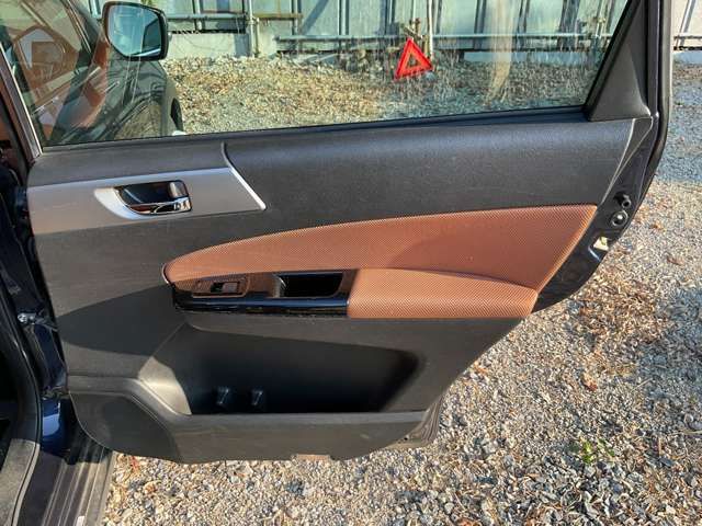 SUBARU EXIGA CROSSOVER 7 2016