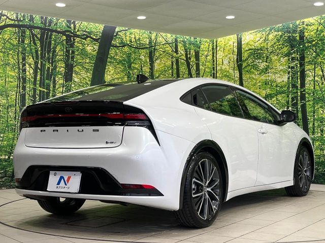 TOYOTA PRIUS 2024
