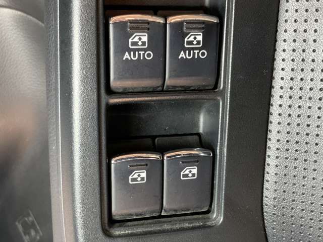 SUBARU FORESTER 2017