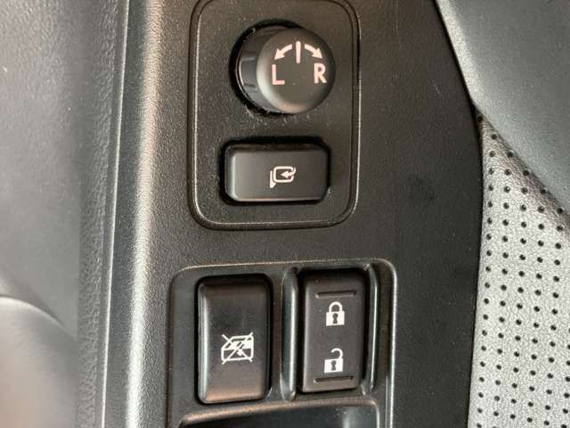 SUBARU FORESTER 2017