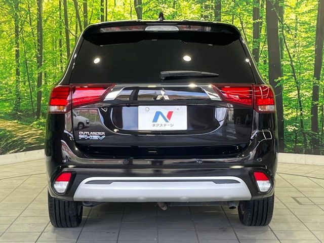 MITSUBISHI OUTLANDER PHEV 2018