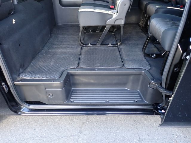 NISSAN CARAVAN wagon 2024