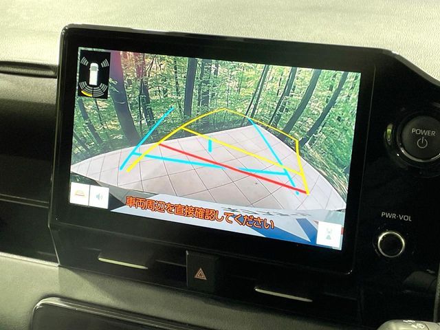 TOYOTA VOXY HYBRID 2023