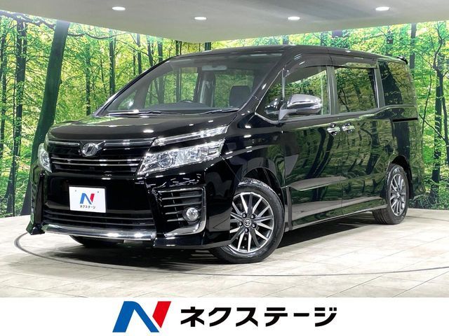 TOYOTA VOXY 2015