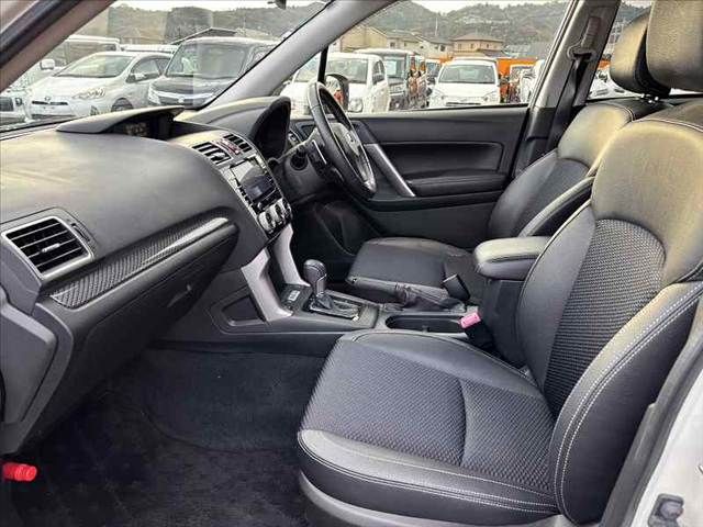 SUBARU FORESTER 2014