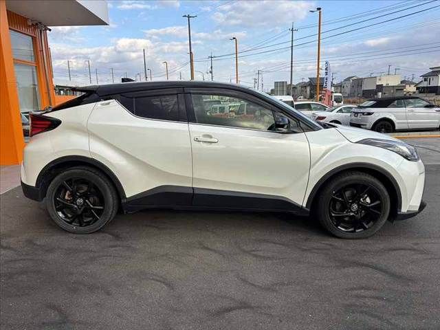 TOYOTA C-HR 2021