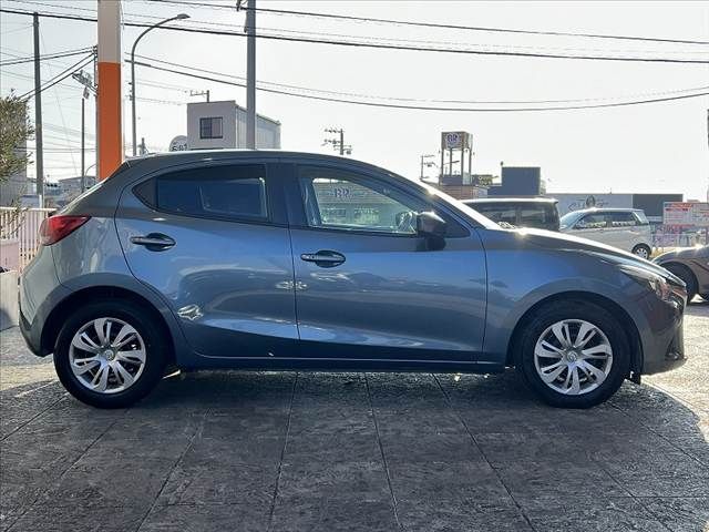 MAZDA DEMIO 2015
