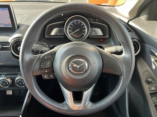 MAZDA DEMIO 2015