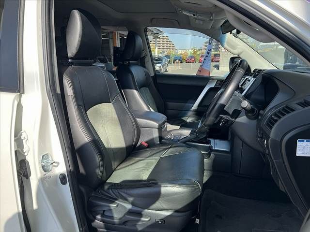 TOYOTA LANDCRUISER PRADO 2021