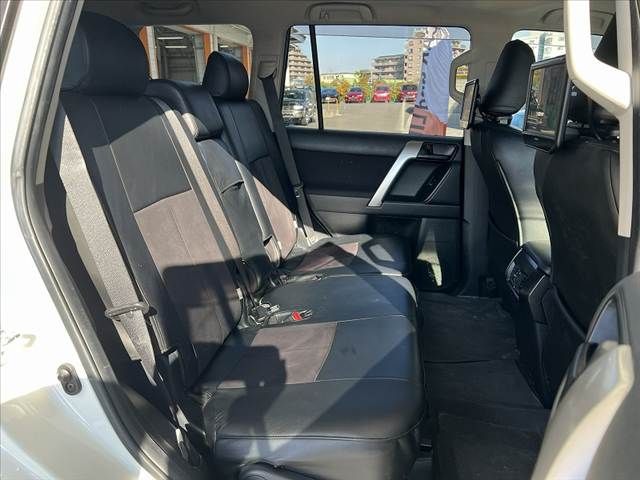 TOYOTA LANDCRUISER PRADO 2021