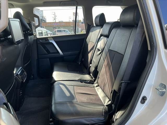 TOYOTA LANDCRUISER PRADO 2021