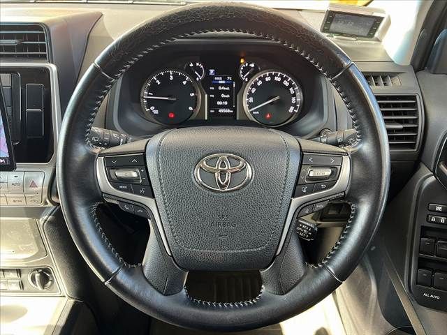 TOYOTA LANDCRUISER PRADO 2021