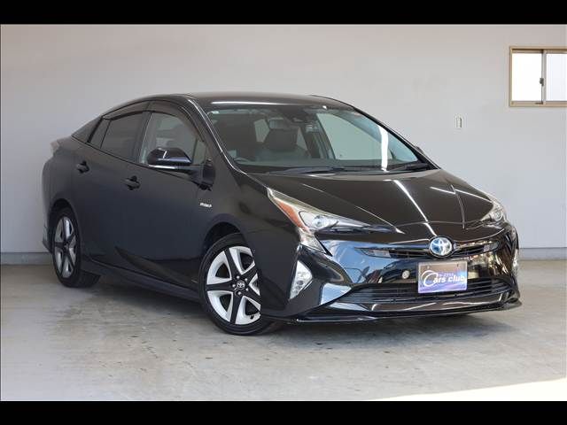 TOYOTA PRIUS 2016