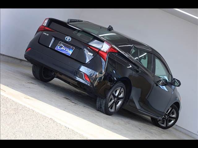 TOYOTA PRIUS 2020