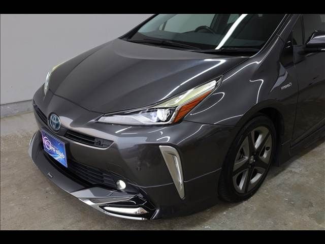 TOYOTA PRIUS 2019