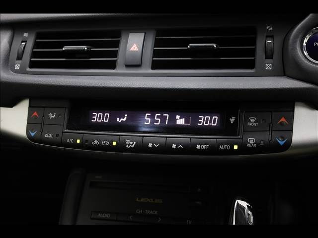 TOYOTA LEXUS CT200h 2013