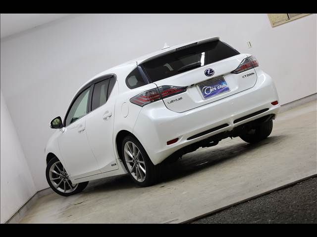 TOYOTA LEXUS CT200h 2013
