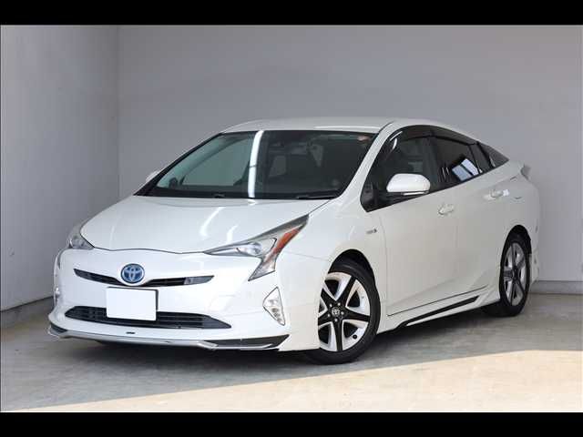 TOYOTA PRIUS 2016