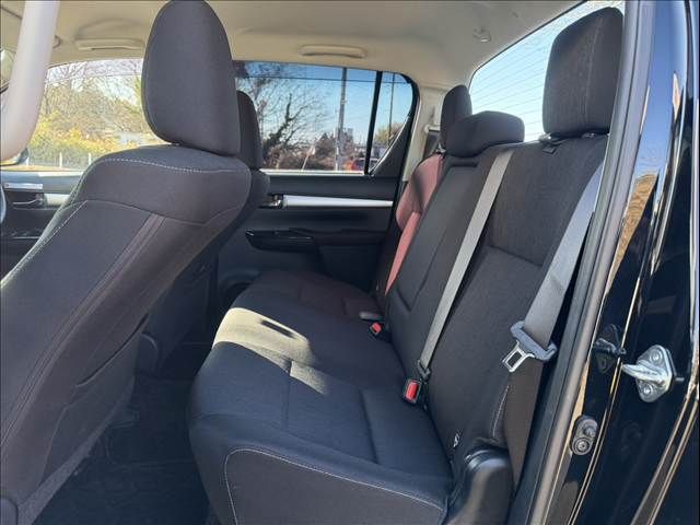 TOYOTA HILUX 4WD 2023