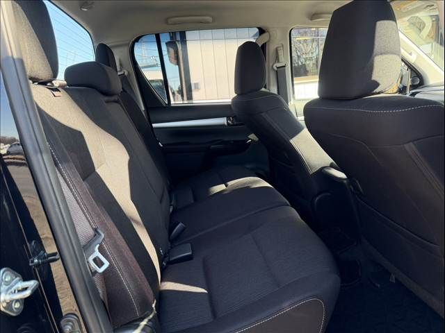 TOYOTA HILUX 4WD 2023