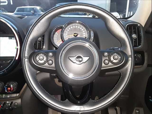 BMW BMW MINI COOPER D CROSSOVER 2018