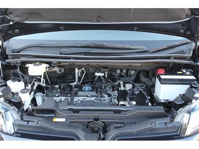 TOYOTA NOAH HYBRID 2022