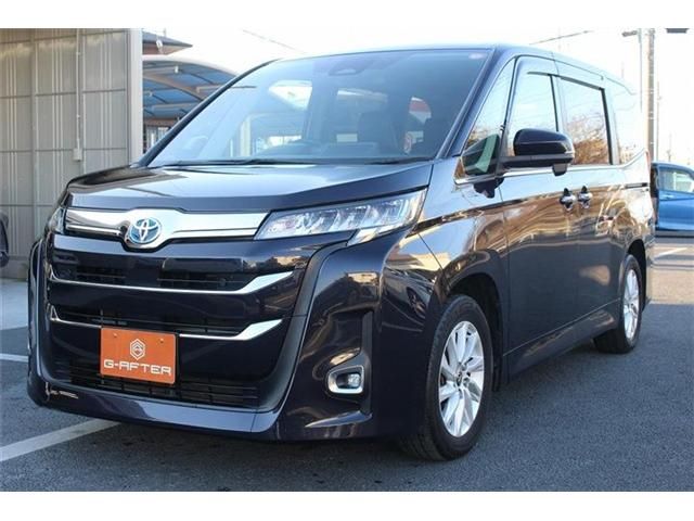 TOYOTA NOAH HYBRID 2022