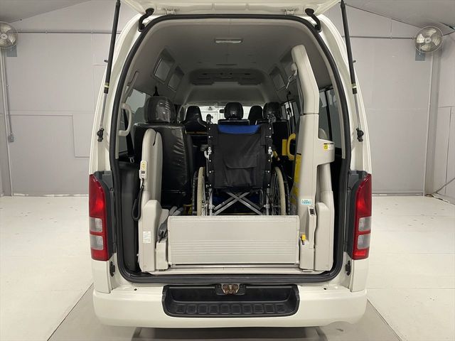 TOYOTA HIACE van 4WD 2011