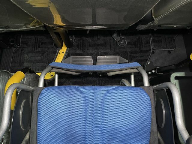 TOYOTA HIACE van 4WD 2011