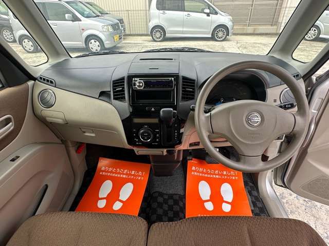 NISSAN ROOX 2010