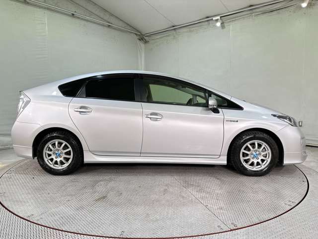 TOYOTA PRIUS 2014
