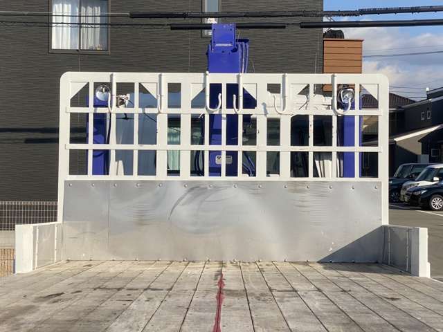 MITSUBISHI FUSOU FIGHTER 2006